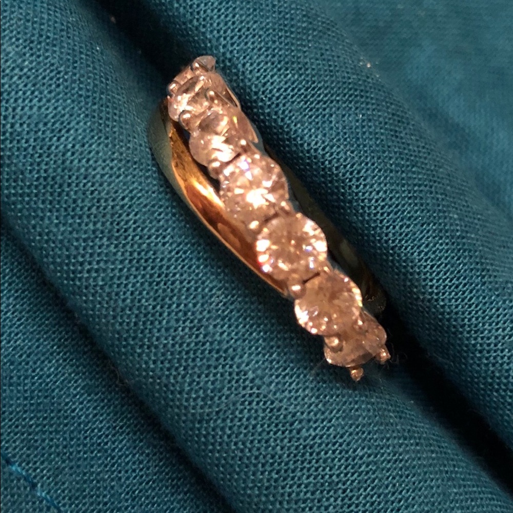 Bella Luce 3.01 TCW Simulated 7 Diamond Ring - Picture 4 of 7